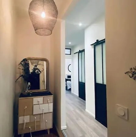 Le Chic-cadre Royal-centre 아파트